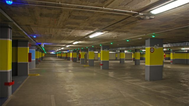 Aparcamientos en Estación de San Bernardo. Sevilla