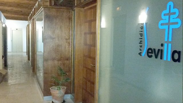 Oficina Administrativa en el Palacio Arzobispal. Sevilla