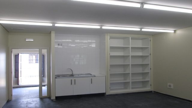 Reparaciones en Centro Social Las Lagunillas. Jaén