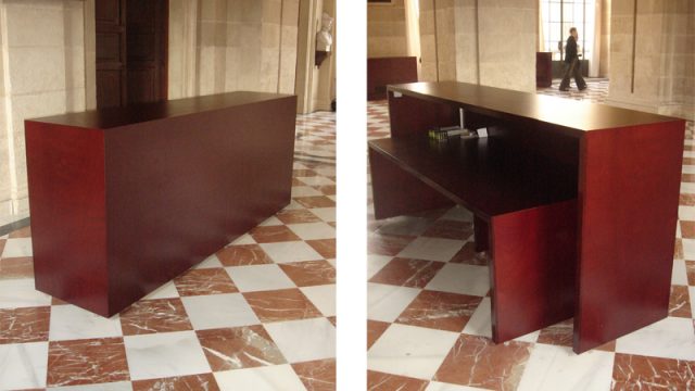 Mostradores del Archivo General de Indias. Sevilla